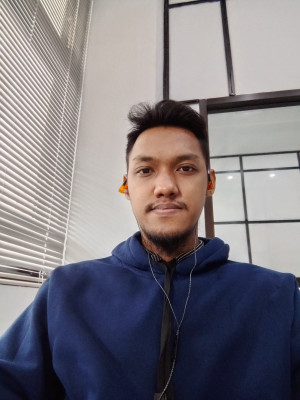 Januar Rahmadiarto at BuildWithAngga