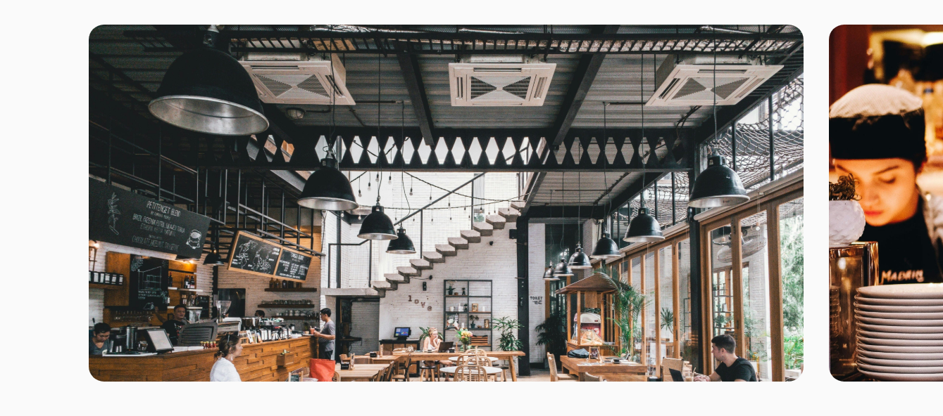 Hero Section dengan Swiper